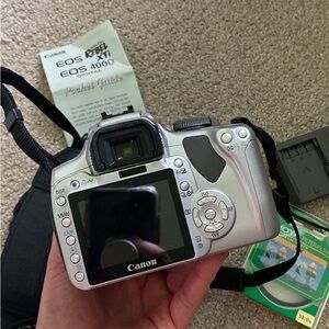 Cannon Rebel XTi EOS 400D digital camera